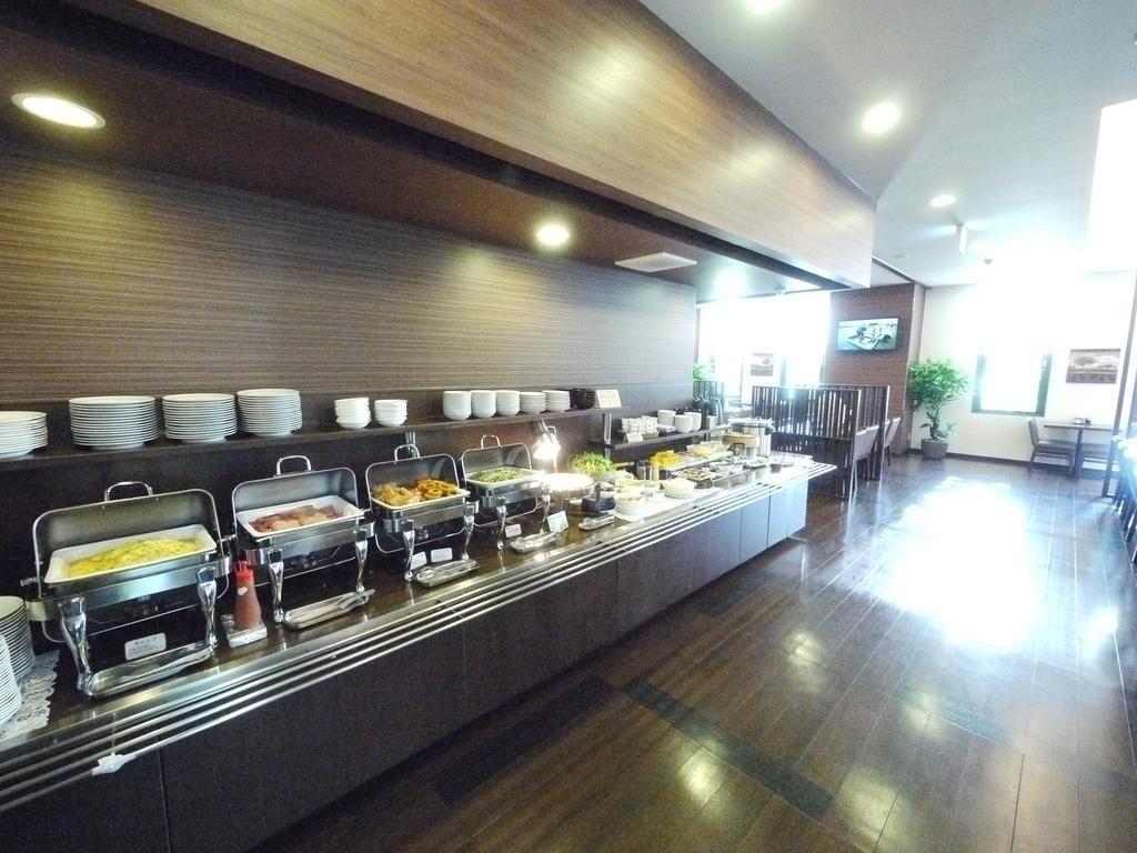 Hotel Route-inn Iwakiizumi Ekimae 3*